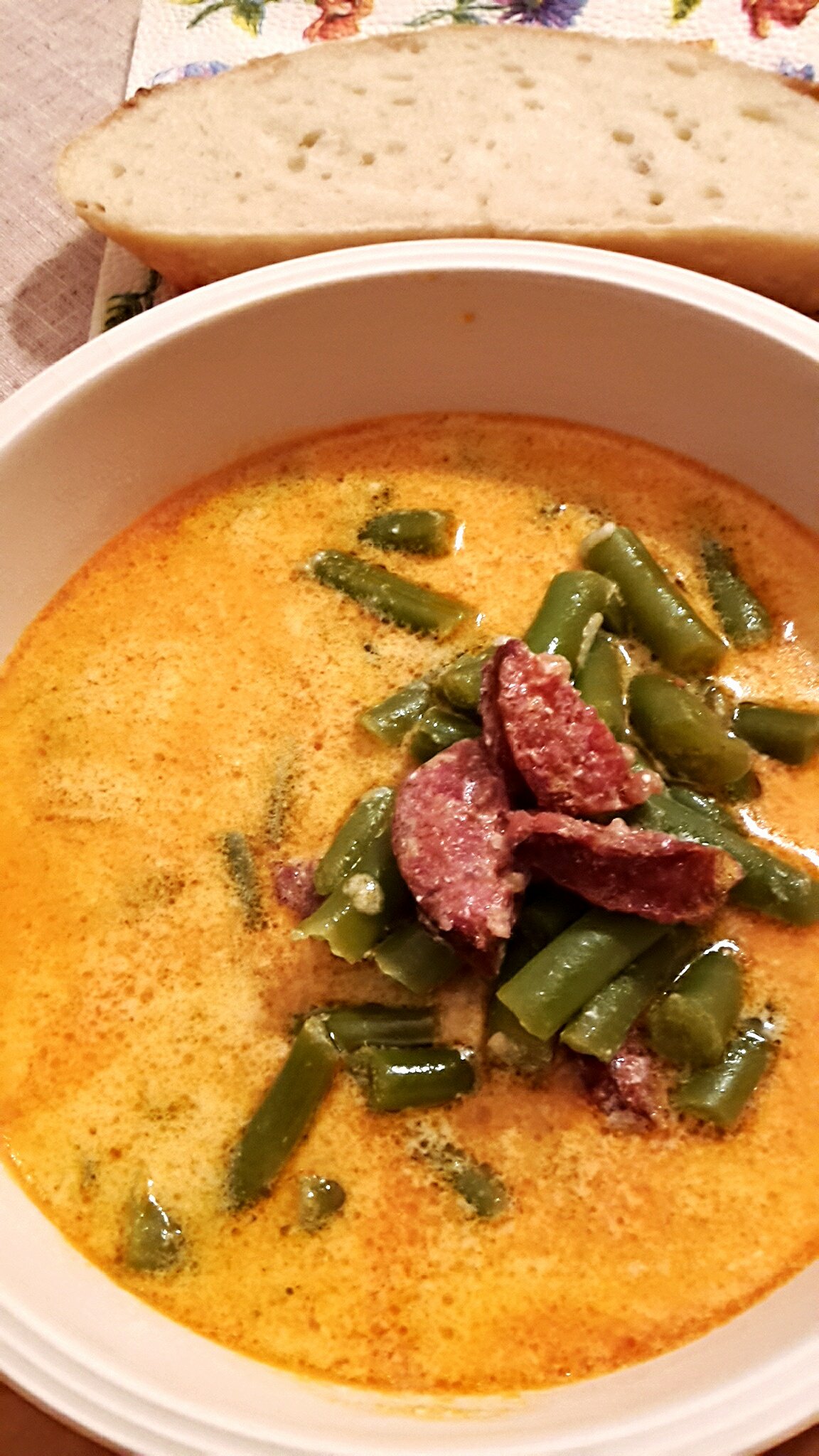 Magyaros zölbableves