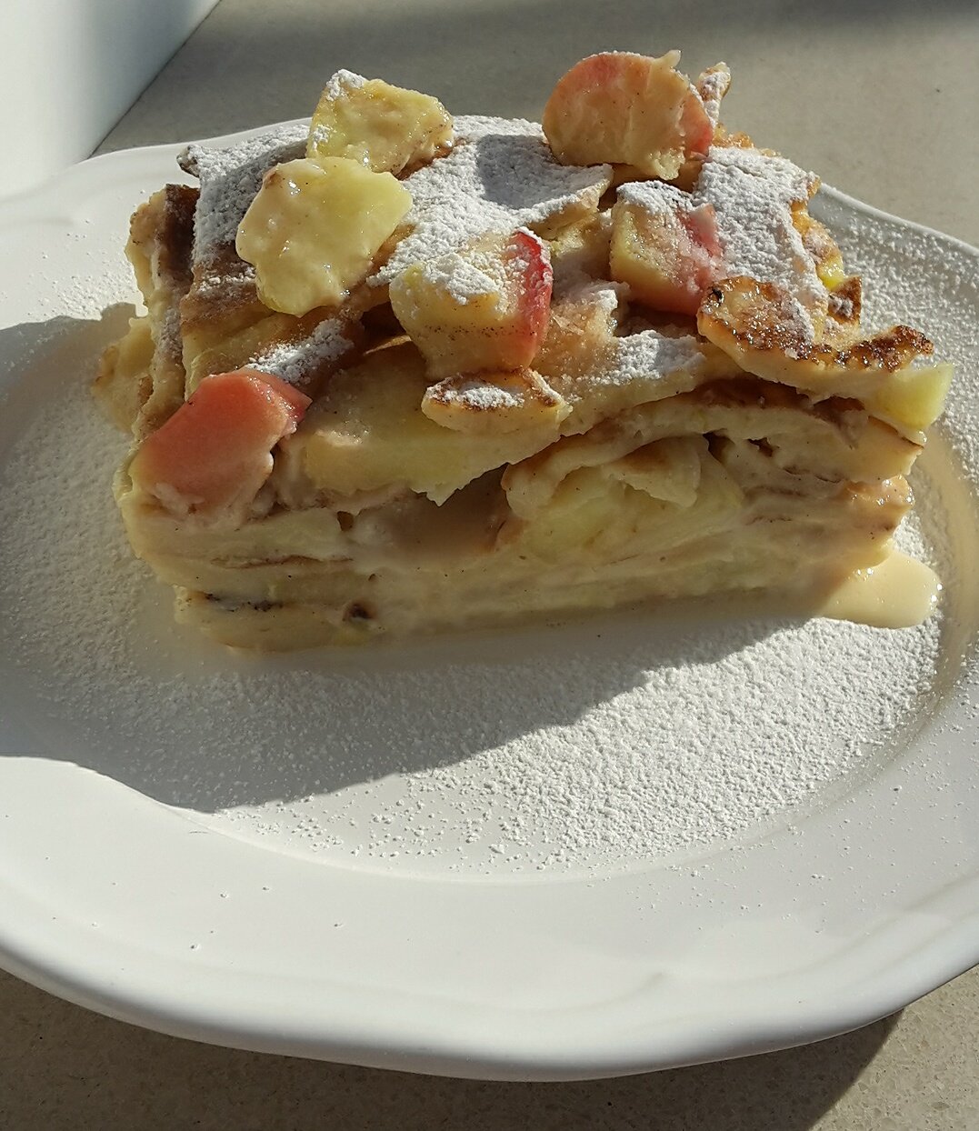 Almás palacsinta rakottas