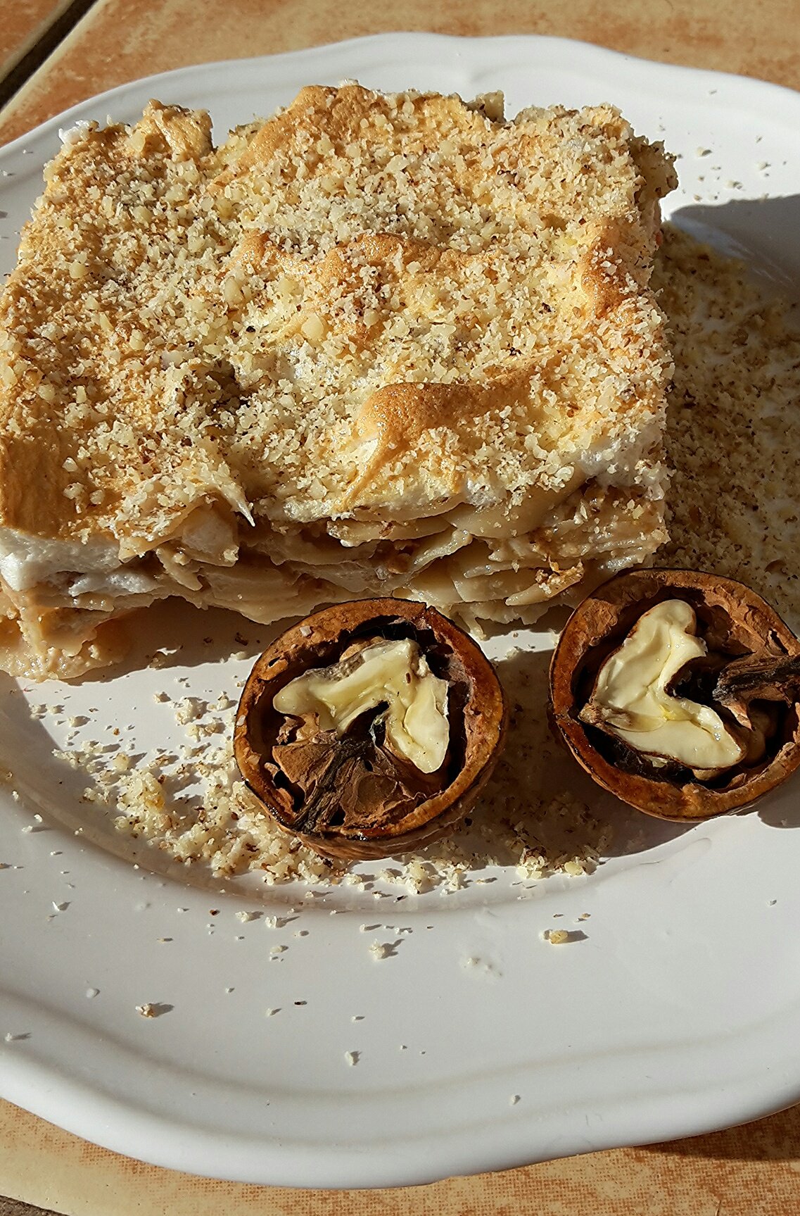 Diós tésztarakottas