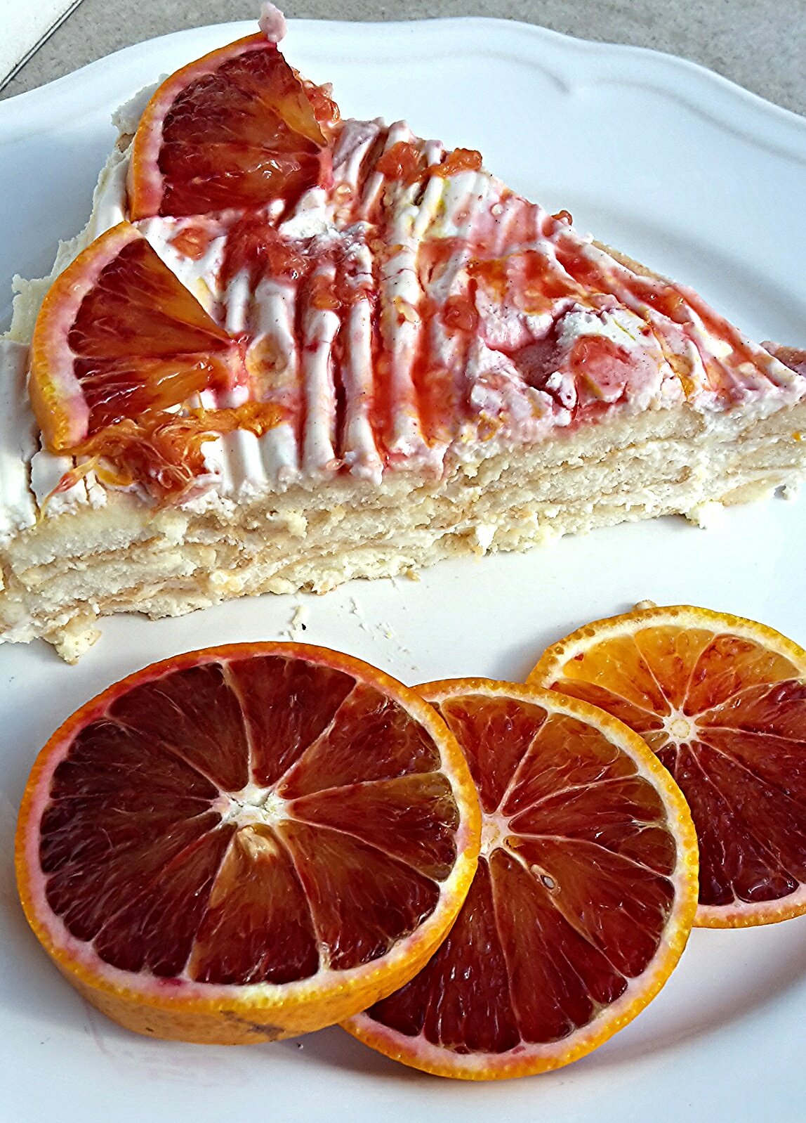 Vérnarancsos, mascarponés piskótatallérok