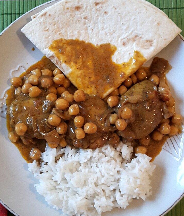 Csicseriborsós csirkecurry konyhagyári capriccio módra