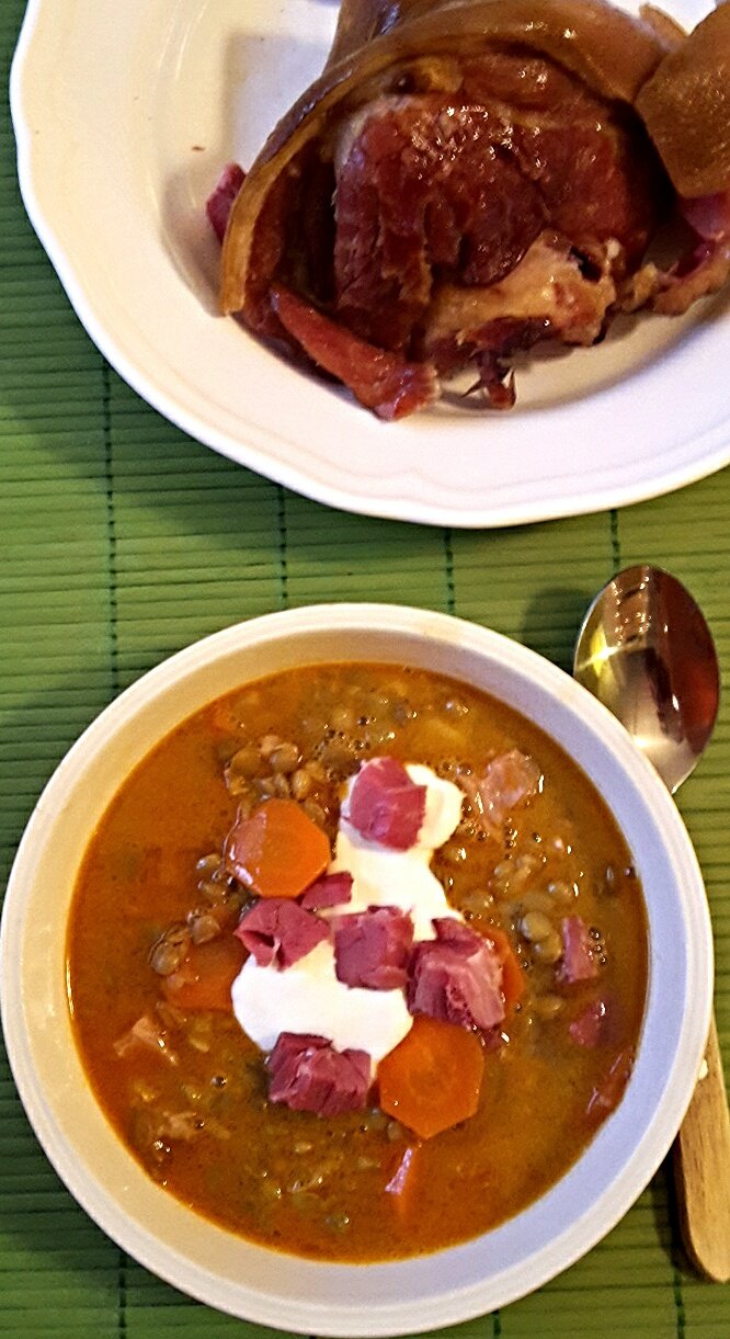 Lencse raguleves füstölt csülökkel