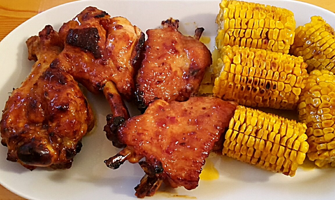 BBQ pulykaszárny, vajas kukoricával