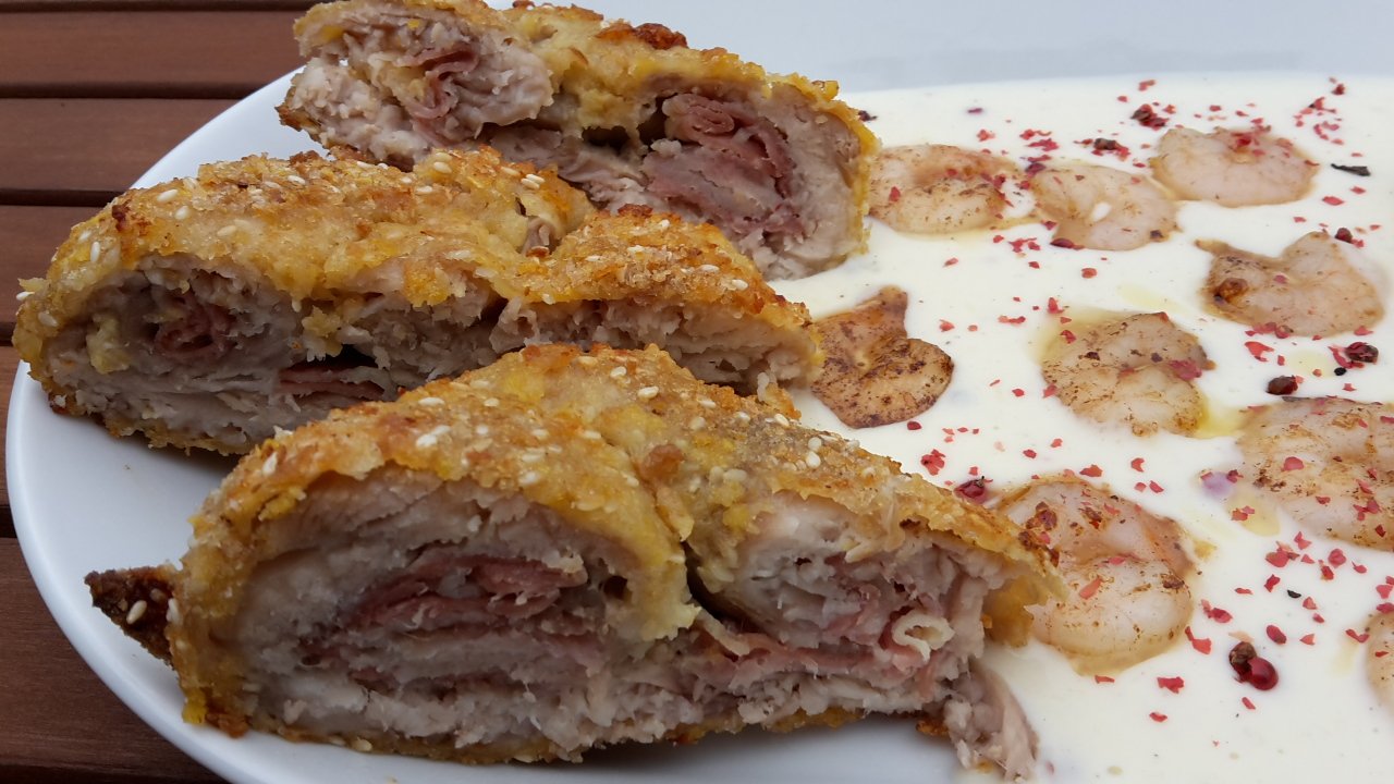 Afrikai harcsafilé tekercs, feketeerdő sonkával