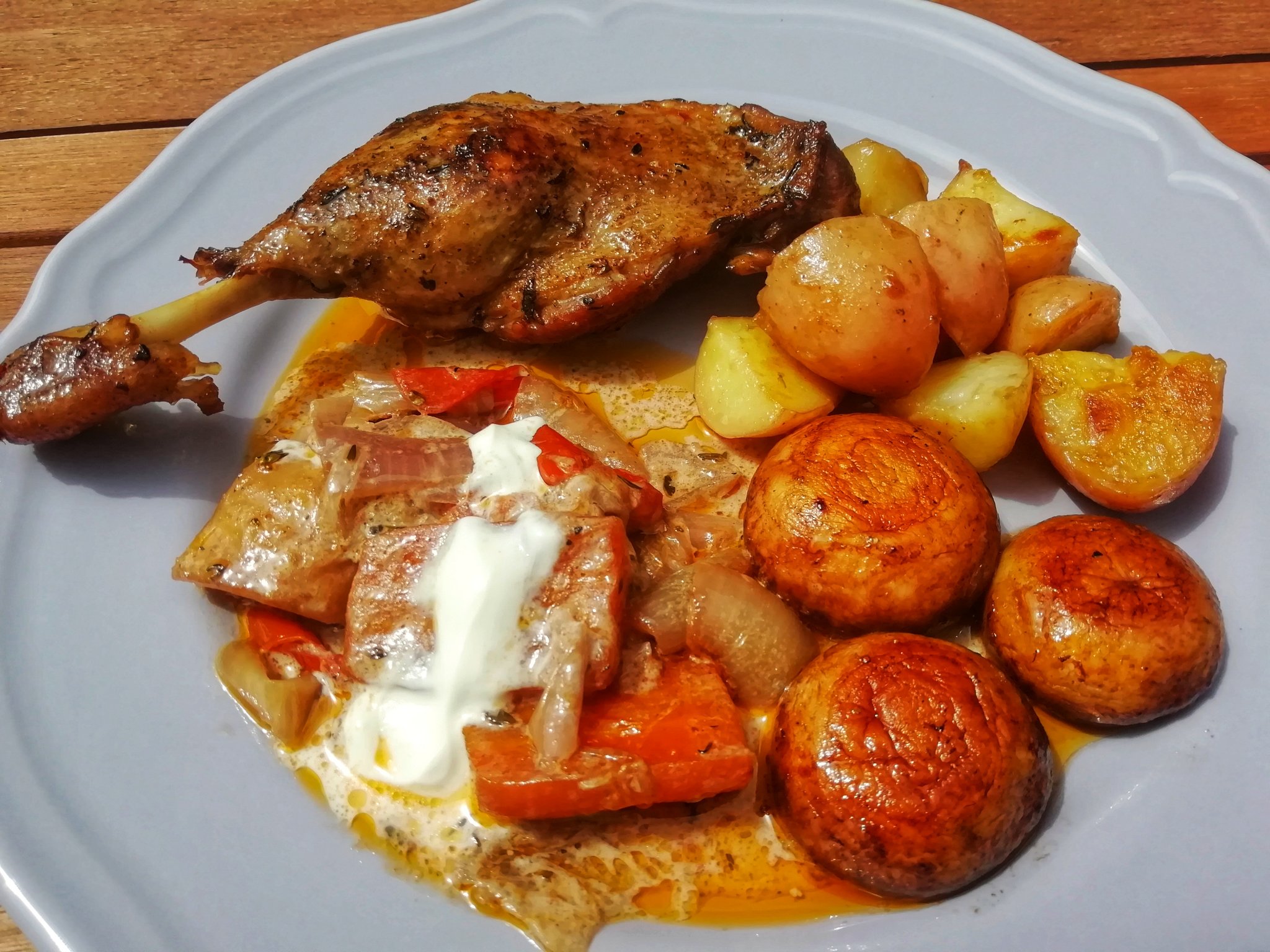 Kacsacomb tejszínes zöldség raguval