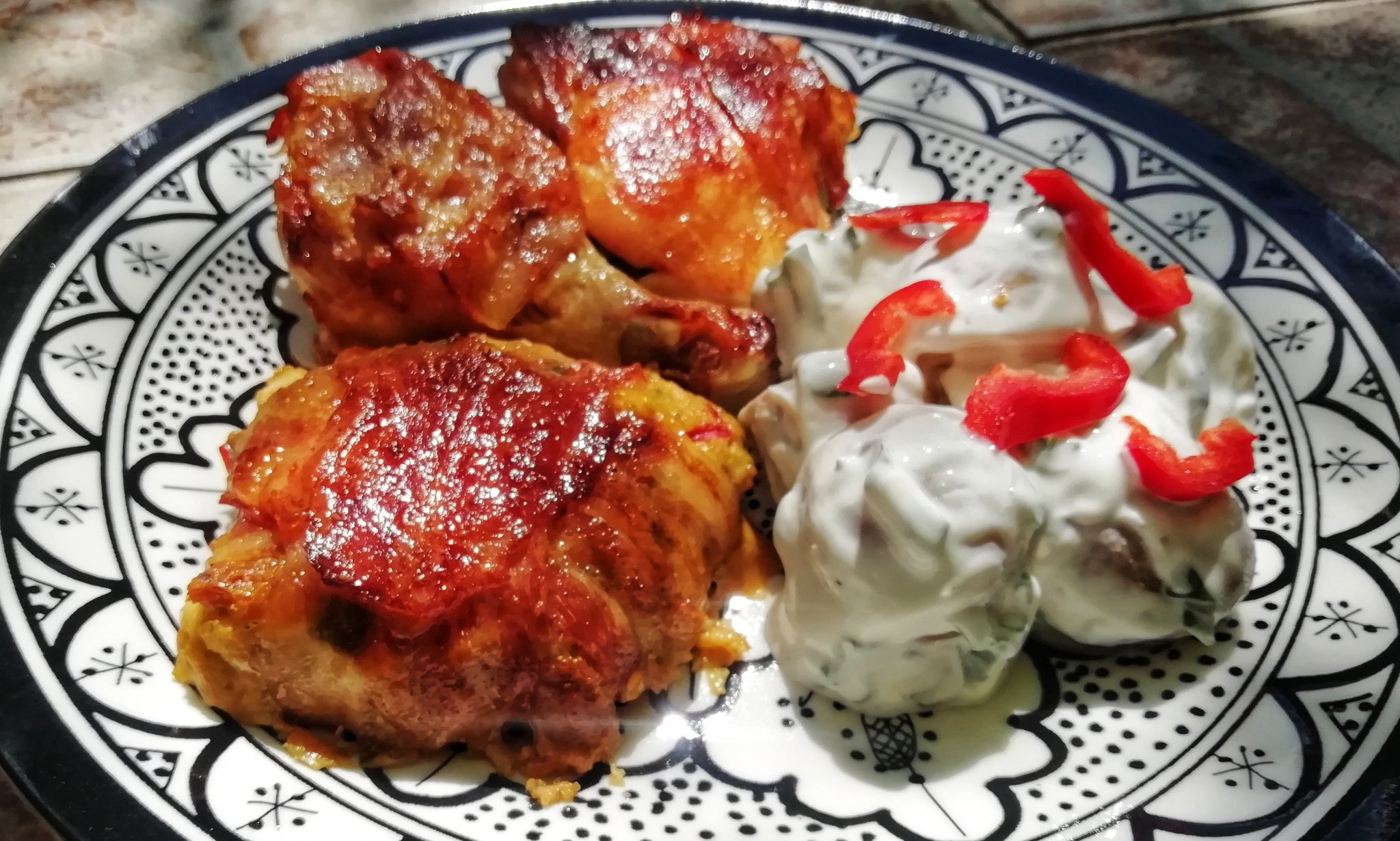 Sült csirkecomb, rókagombás töltelék gombóccal